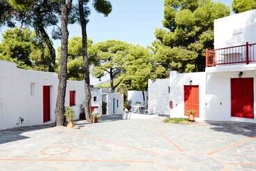 هتل Marpunta Resort, Santikos Collection
