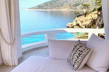 هتل Marpunta Resort, Santikos Collection