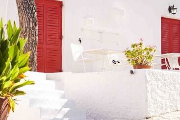 هتل Marpunta Resort, Santikos Collection