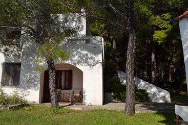 هتل Marpunta Resort, Santikos Collection