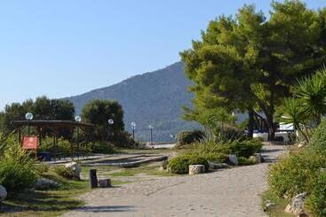هتل Marpunta Resort, Santikos Collection