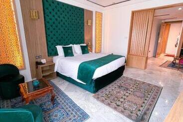 هتل Menzeh Zalagh 2boutique Hôtel & Sky