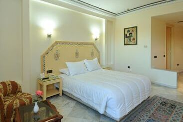 هتل Menzeh Zalagh 2boutique Hôtel & Sky