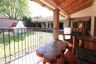 هتل Mision Aguascalientes Zona Sur