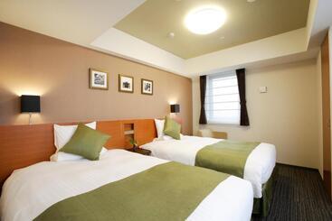 Hotel Mystays Kyotoshijo