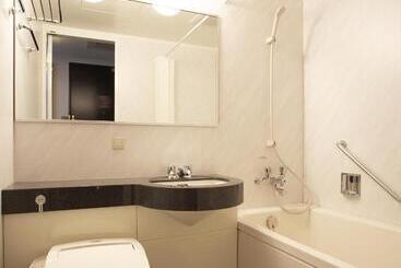 Hotel Mystays Kyotoshijo