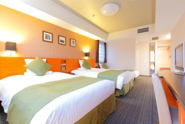 Hotel Mystays Kyotoshijo