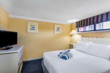 هتل Ocean Club Resort Myrtle Beach A Ramada By Wyndham