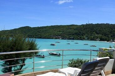 هتل Phi Phi Island Cabana