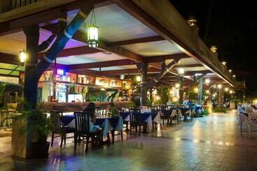 هتل Phi Phi Island Cabana