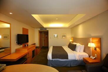 هتل Ramada By Wyndham Songdo