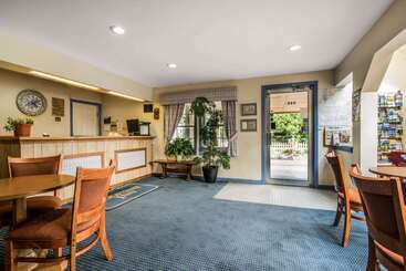 هتل Rodeway Inn Rutland