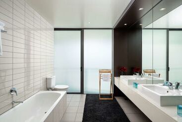 هتل Rydges Wellington