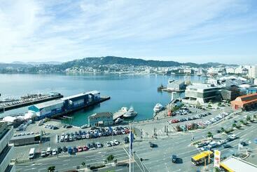 هتل Rydges Wellington