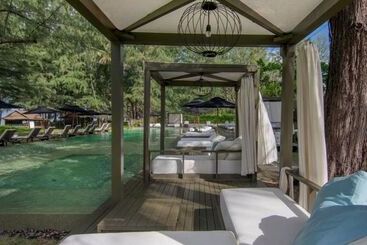 هتل Sala Phuket Mai Khao Beach Resort