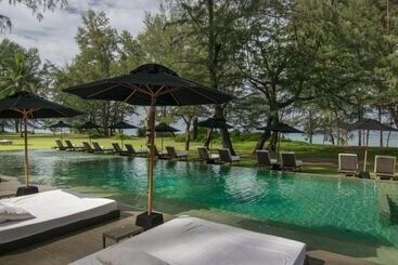 هتل Sala Phuket Mai Khao Beach Resort