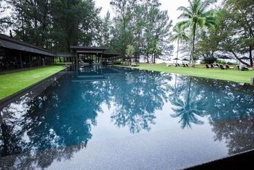 هتل Sala Phuket Mai Khao Beach Resort