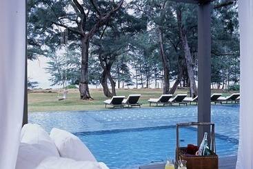 هتل Sala Phuket Mai Khao Beach Resort