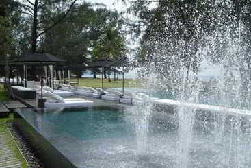 هتل Sala Phuket Mai Khao Beach Resort