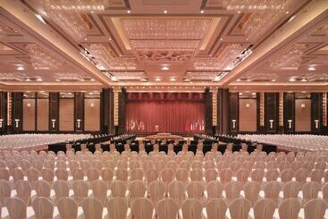 هتل Shangri La Guangzhou 3 Minutes By Walking To Canton Fair Complex