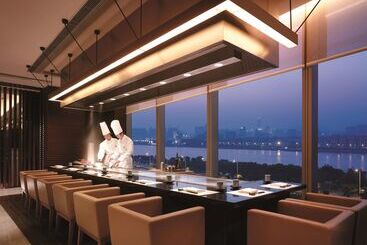 هتل Shangri La Guangzhou 3 Minutes By Walking To Canton Fair Complex