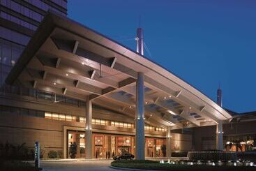 هتل Shangri La Guangzhou 3 Minutes By Walking To Canton Fair Complex