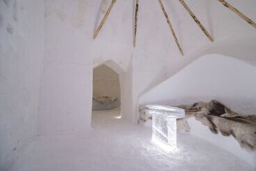 هتل Sorrisniva Igloo