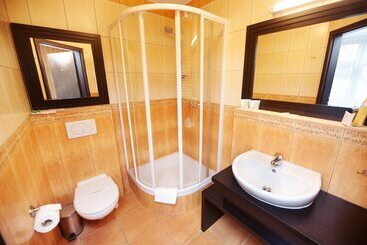 Отель Wielopole