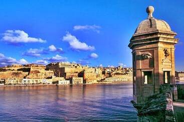 Idyllic 1 Bedroom Apartment In Malta - Msida