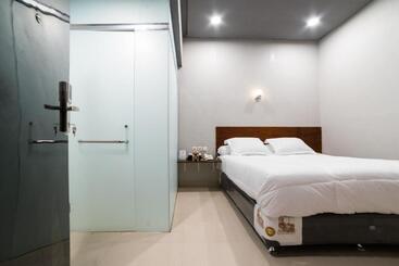 Glamour Hotel And Spa
