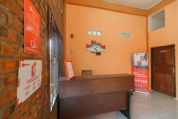 هتل Reddoorz Near Bukit Kubu Berastagi