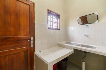 هتل Reddoorz Near Bukit Kubu Berastagi