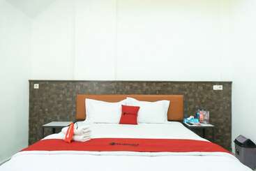پانسیون Reddoorz Plus @ Ende City Center