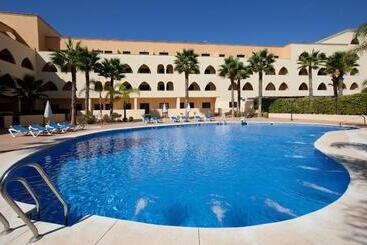 Apartamentos Playamarina