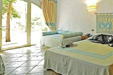 Arbatax Park Resort, Telis