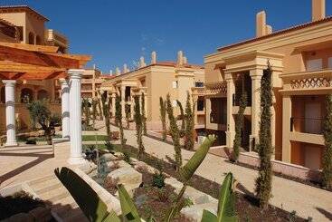Baia Da Luz Resort