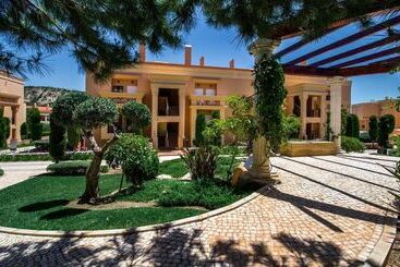 Baia Da Luz Resort