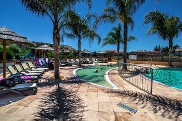 Baia Da Luz Resort