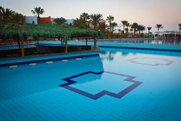 هتل Arabia Azur Resort
