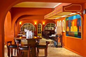 هتل Arabia Azur Resort