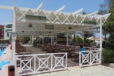 هتل Arabia Azur Resort