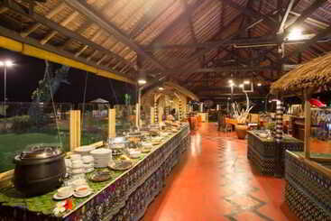 هتل Aruna Senggigi
