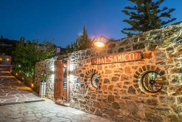 호텔 Balsamico Traditional Suites