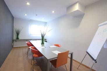B&b Hotel Girona 2