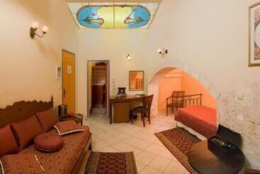 Hotel Belmondo
