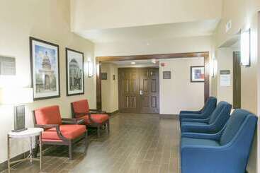 هتل Comfort Suites Austin Nw Lakeline