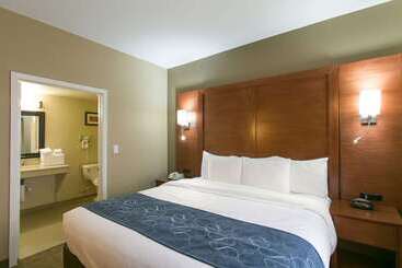 هتل Comfort Suites Austin Nw Lakeline