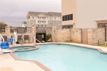 هتل Comfort Suites Austin Nw Lakeline