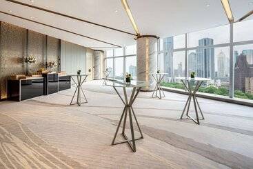 هتل Conrad Shanghai