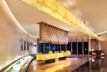 هتل Conrad Shanghai